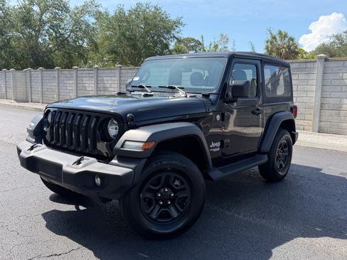 Used 2020 Jeep Wrangler Sport AWD/4WD image 1