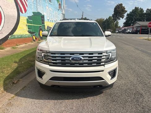 Used 2018 Ford Expedition Limited w/ Equipment Group 301A AWD/4WD image 11