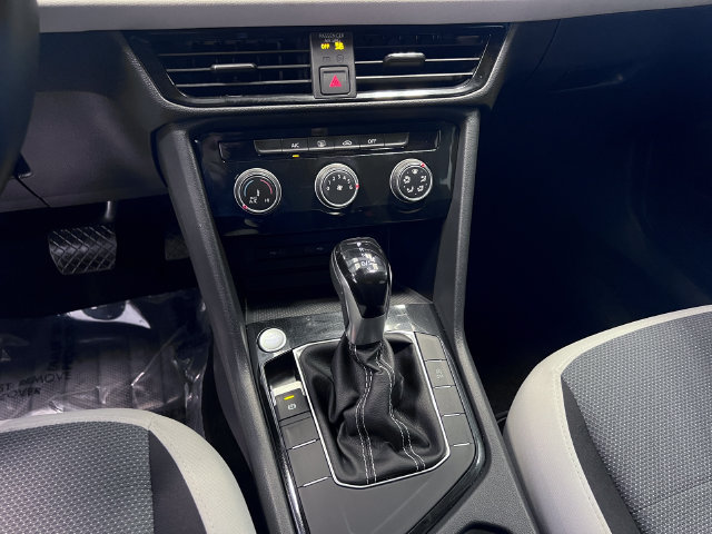 Certified 2025 Volkswagen Taos S FWD image 26