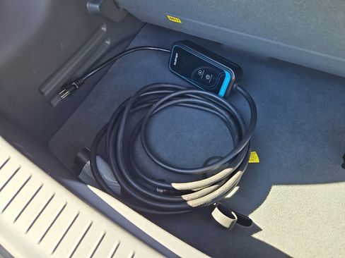 Used 2021 Chevrolet Bolt Premier image 6