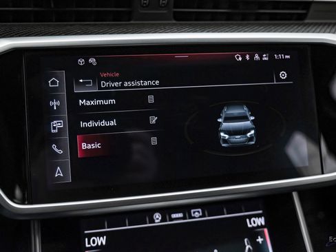 Used 2025 Audi RS 6 performance image 69