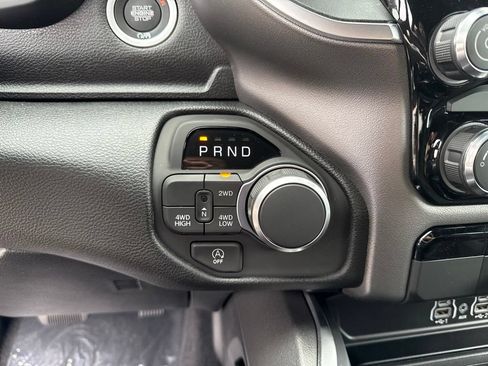 New 2026 RAM 1500 Express AWD/4WD image 14