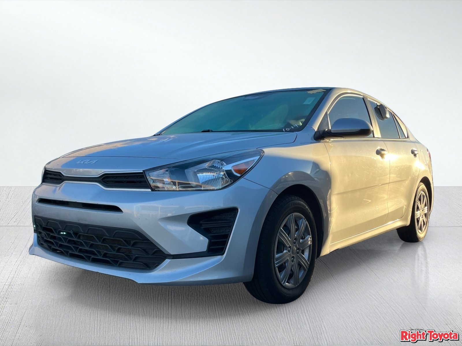 Used 2023 Kia Rio S FWD image 2
