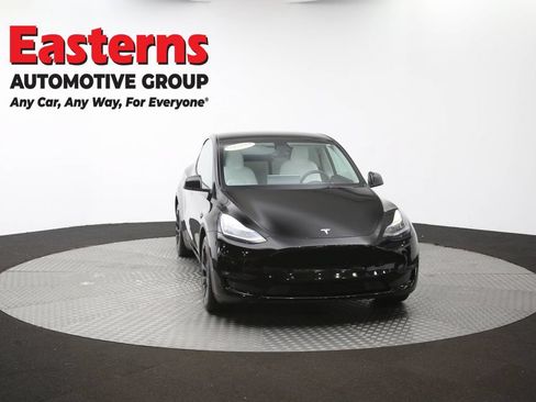 Used 2021 Tesla Model Y Long Range AWD/4WD image 46