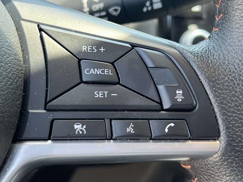 Used 2023 Nissan Kicks SR w/ SR Premium Package FWD image 20