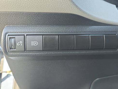 Used 2024 Toyota Corolla SE FWD image 22