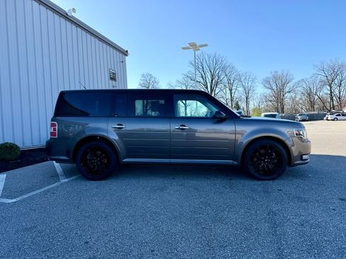 Used 2019 Ford Flex Limited w/ Limited Appearance Package image 7