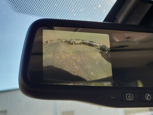 Used 2011 Chevrolet Equinox LTZ image 24