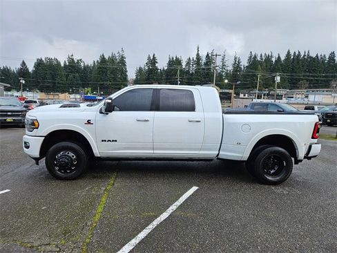 Used 2023 RAM 3500 Limited image 3
