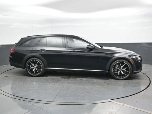Used 2022 Mercedes-Benz E 450 4MATIC All-Terrain Wagon image 5