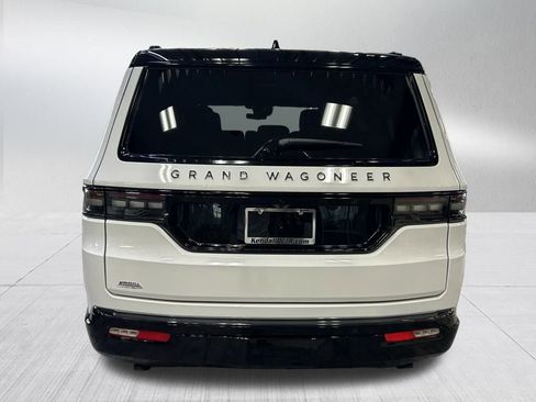 New 2025 Jeep Grand Wagoneer Series III w/ Rear Seat Video Group 1 image 10