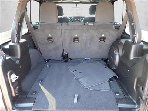 Used 2023 Jeep Wrangler Sahara image 8