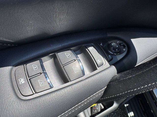 Used 2024 INFINITI QX80 Sensory AWD/4WD image 13