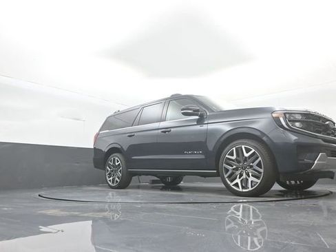 New 2026 Ford Expedition Max Platinum w/ Platinum Ultimate Package AWD/4WD image 32