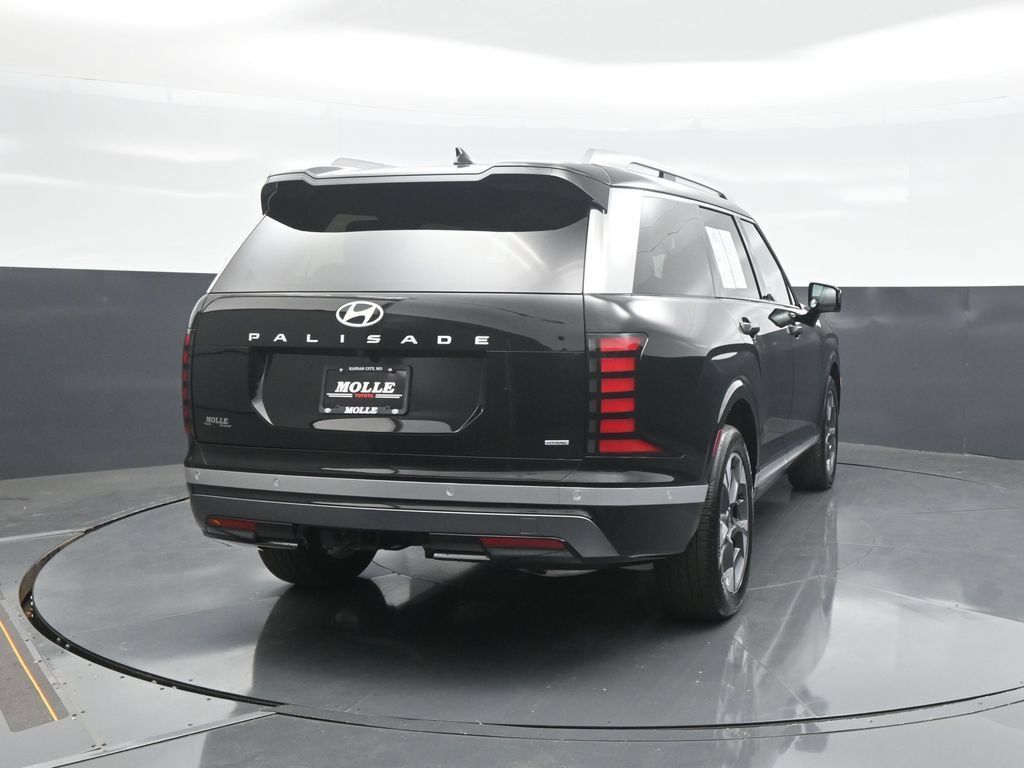 Used 2026 Hyundai Palisade Limited AWD/4WD image 6