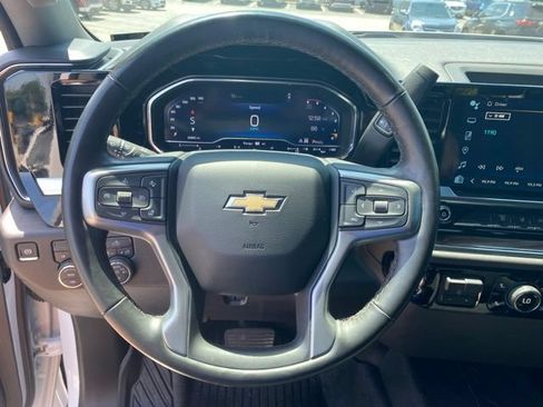 Used 2025 Chevrolet Silverado 3500 LT w/ Convenience Package AWD/4WD image 15