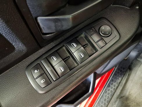 Used 2014 RAM 1500 Tradesman RWD image 23