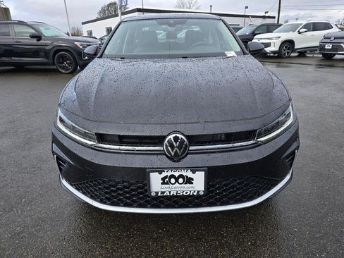 New 2026 Volkswagen Jetta SE FWD image 8