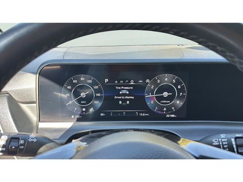 Used 2024 Kia Seltos EX FWD image 34