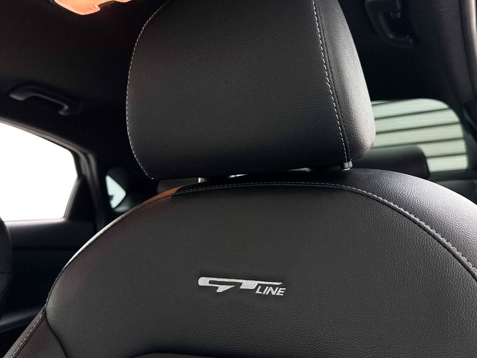 Used 2023 Kia Forte GT-Line FWD image 3