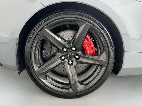 Used 2025 Chevrolet Corvette E-Ray w/ Battery Protection Package AWD/4WD image 13