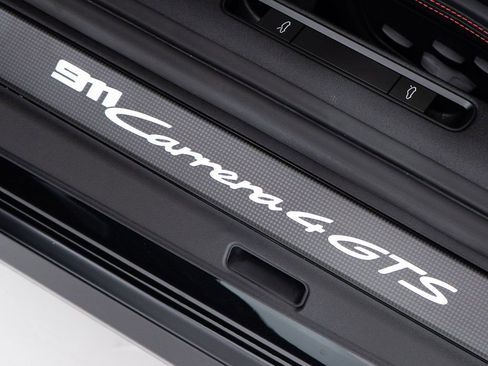 Used 2025 Porsche 911 Carrera 4 GTS AWD/4WD image 13