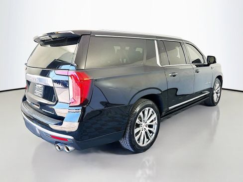Used 2021 GMC Yukon XL Denali w/ Denali Ultimate Package AWD/4WD image 7