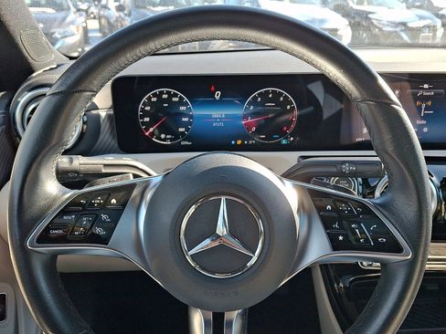 Used 2024 Mercedes-Benz CLA 250 4MATIC image 20