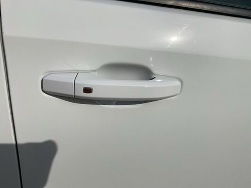 Used 2023 Chevrolet Silverado 1500 LT image 16