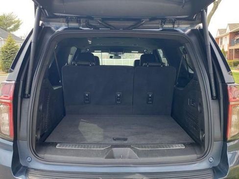 Used 2021 Chevrolet Suburban Premier AWD/4WD image 12