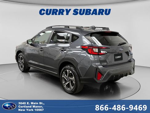 Used 2024 Subaru Crosstrek 2.0i Premium AWD/4WD image 3