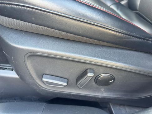 Used 2025 Ford Escape ST-Line FWD image 9