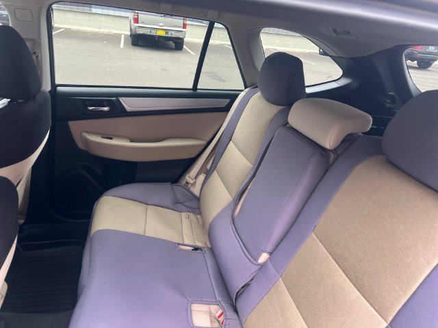 Used 2019 Subaru Outback 2.5i Premium AWD/4WD image 17