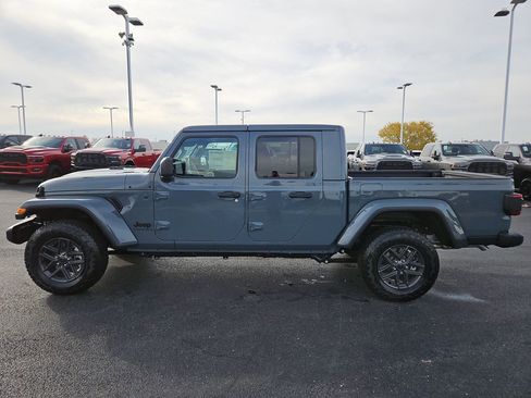 New 2026 Jeep Gladiator Sport image 4