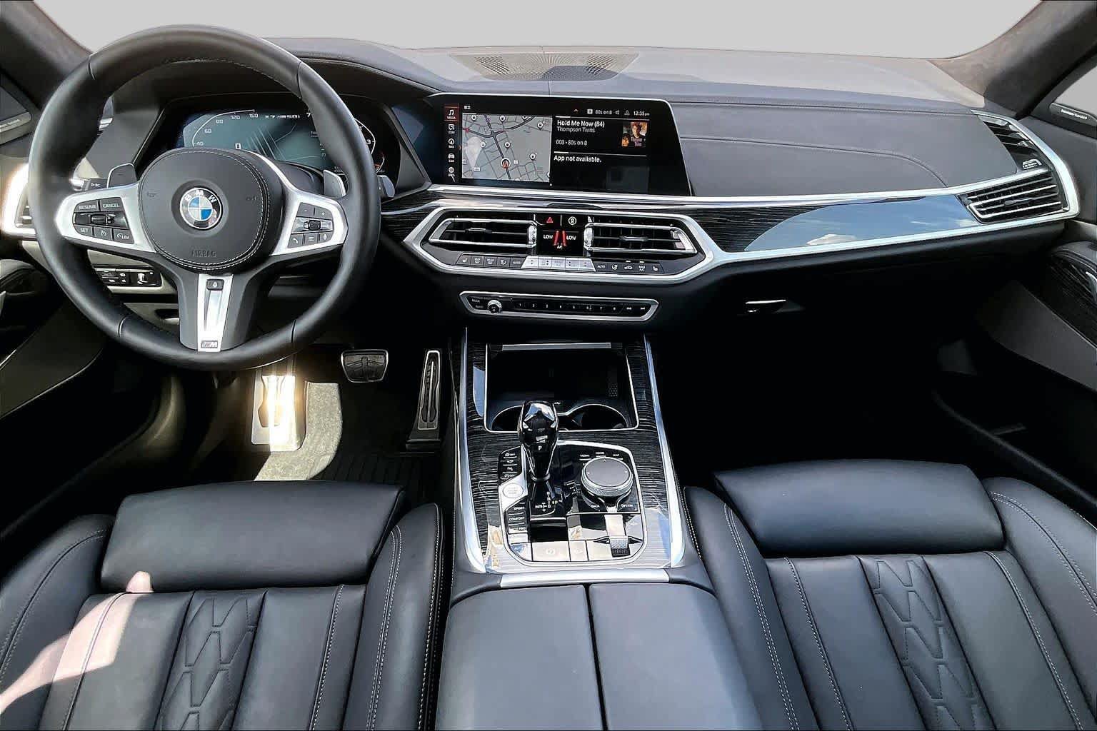 Used 2022 BMW X7 M50i w/ Cold Weather Package AWD/4WD image 14