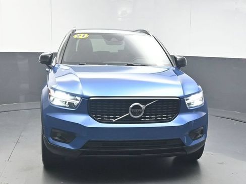 Used 2021 Volvo XC40 T4 R-Design w/ Protection Package Premier FWD image 3