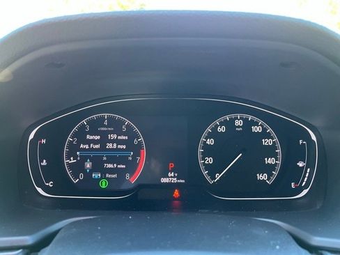 Used 2018 Honda Accord LX image 9