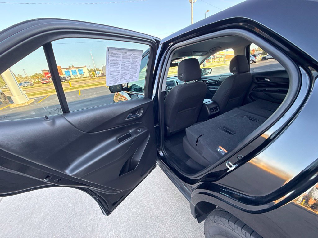 Used 2020 Chevrolet Equinox LT AWD/4WD image 16