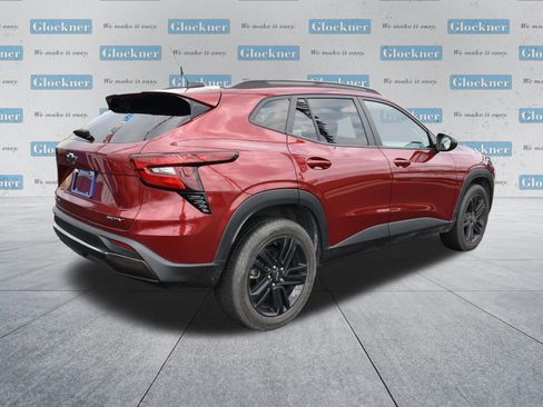 Used 2024 Chevrolet Trax ACTIV w/ Sunroof Package image 6