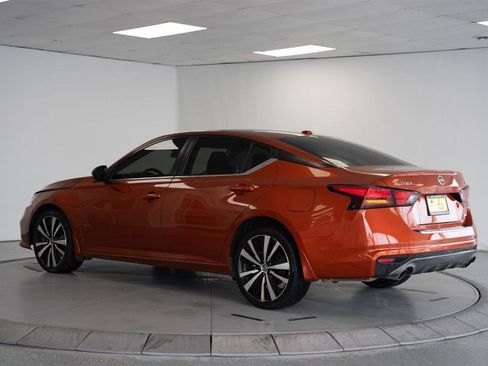 Used 2022 Nissan Altima 2.5 SR AWD/4WD image 5