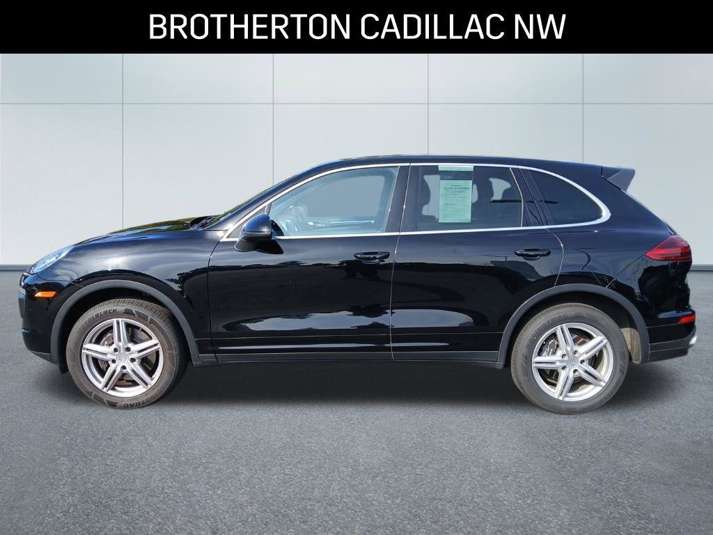 Used 2017 Porsche Cayenne AWD/4WD image 2