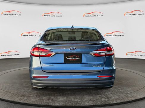 Used 2019 Ford Fusion Titanium FWD image 9