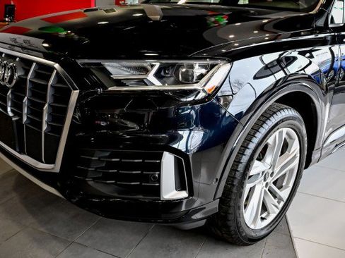 Used 2021 Audi Q7 3.0T Premium image 9