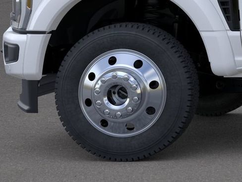 New 2026 Ford F450 Platinum w/ FX4 Off-Road Package AWD/4WD image 19