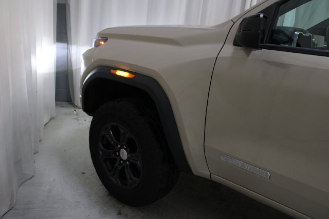 Used 2023 GMC Canyon Elevation w/ Elevation Premium Package AWD/4WD image 31