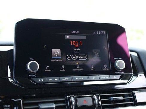 Used 2025 Nissan Pathfinder SV AWD/4WD image 13