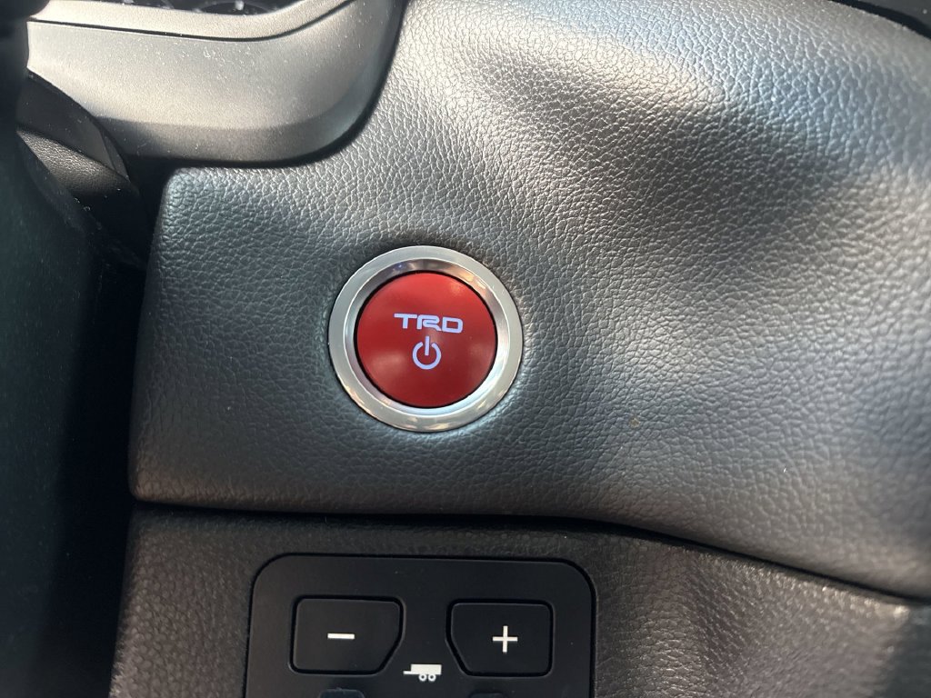 Used 2023 Toyota Sequoia TRD Pro AWD/4WD image 31