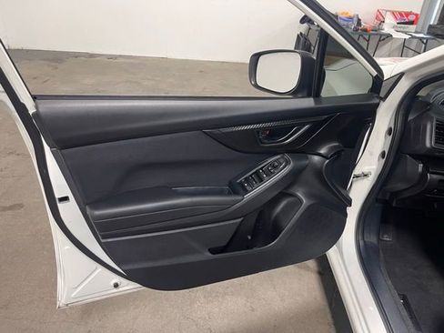 Used 2019 Subaru Impreza 2.0i w/ Eyesight image 24