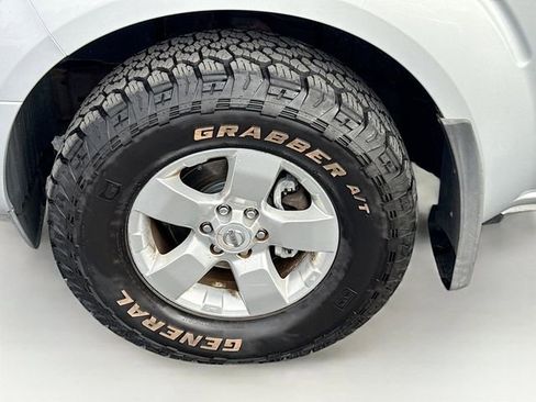 Used 2012 Nissan Frontier SV w/ SV Premium Utility Pkg image 27