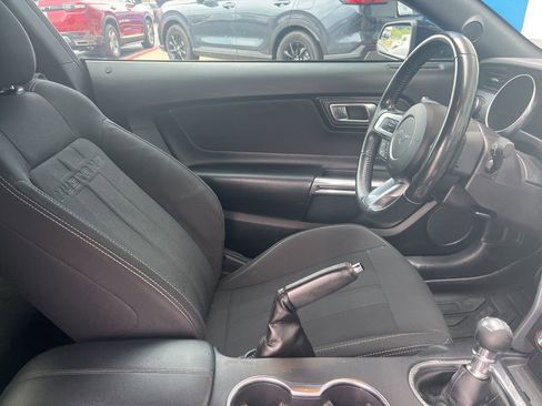 Used 2020 Ford Mustang GT RWD image 4